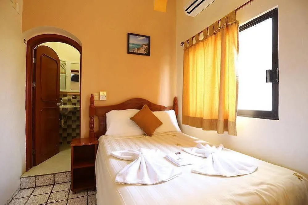 Hotel Bucaneros Isla Mujeres